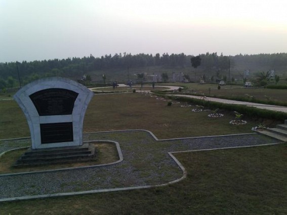Slow progress of construction work of Indo-Bangla Maitri Park Slow progress of construction work of Indo-Bangla Maitri Park